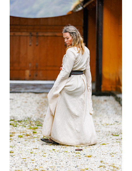 Medieval dress trumpet sleeves model...