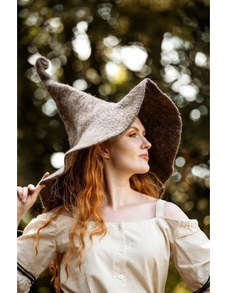 Glinda model witch hat, natural brown... Glinda model witch hat, natural brown...