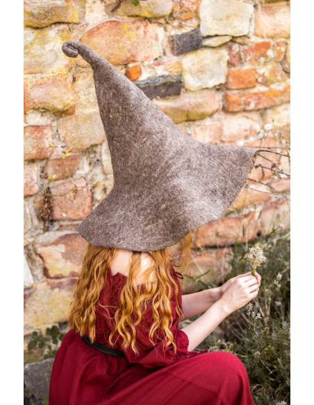 Glinda model witch hat, natural brown... Glinda model witch hat, natural brown...
