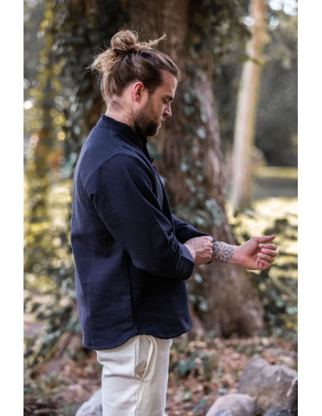 Thick medieval shirt with laces, black