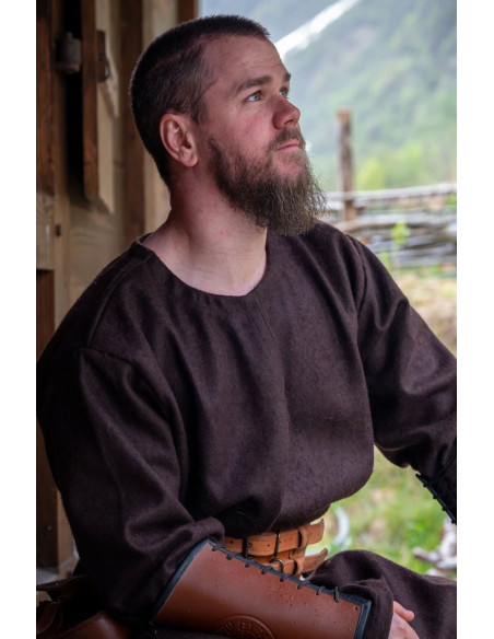 Olvisson Viking tunic, brown wool