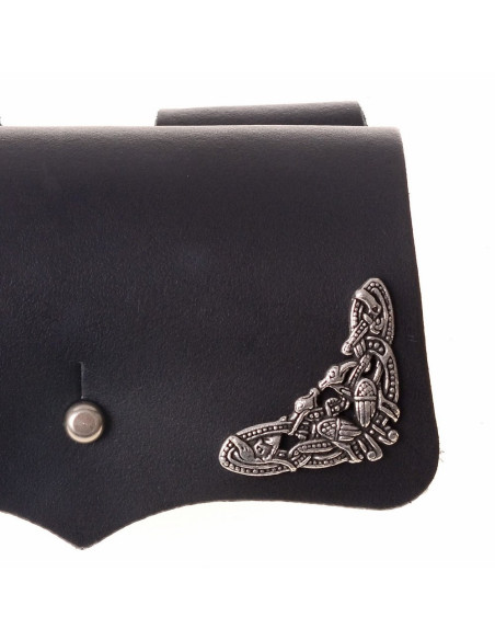 Leather bag of 3 potions with button...