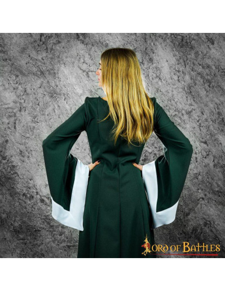 Zaida woman medieval dress