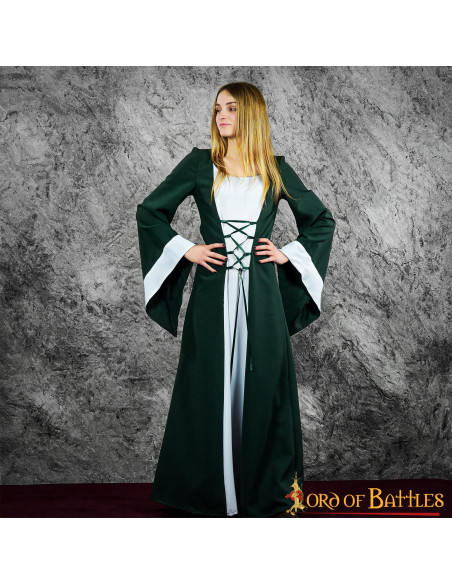 Zaida woman medieval dress