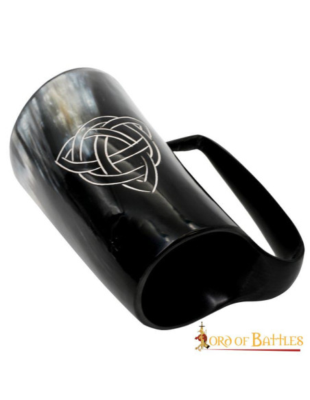 Celtic trisketa beer mug