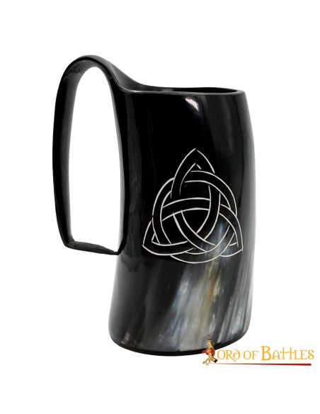 Celtic trisketa beer mug