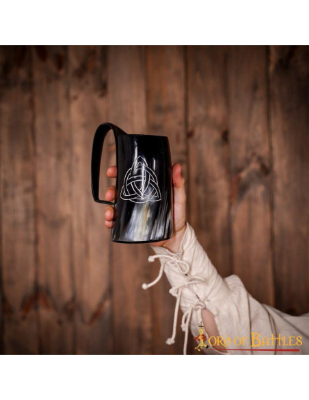 Celtic trisketa beer mug