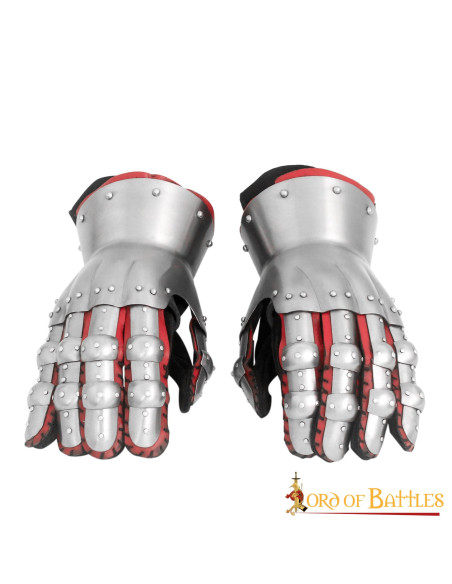 Medieval gauntlets Hourglass, S. XIV