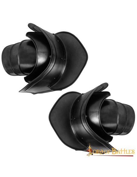 Fantasy Knight's black shoulder pads...