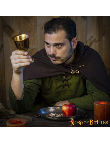 Medieval ceremonial chalice in brass... Medieval ceremonial chalice in brass...