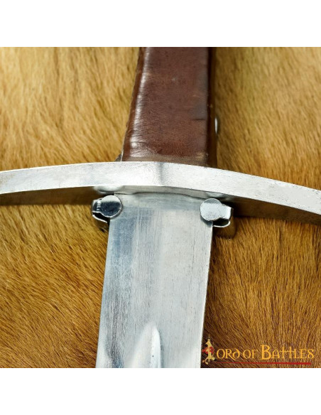 Steel support to hang sword vertically