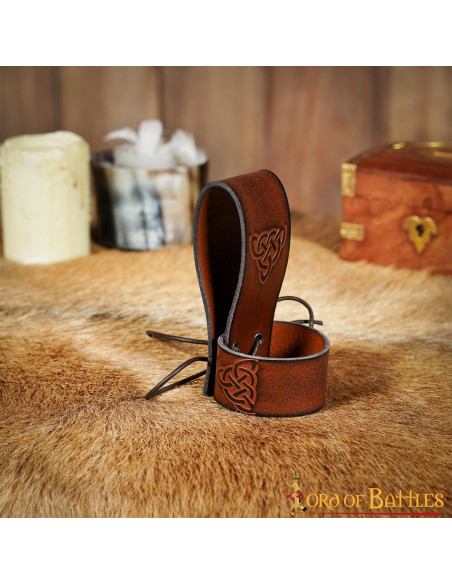 Baldric for horns, daggers or swords...