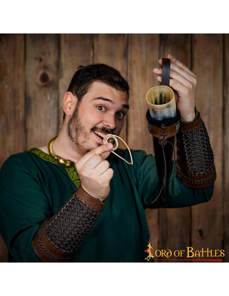 Tahalí for horns in lined leather,...