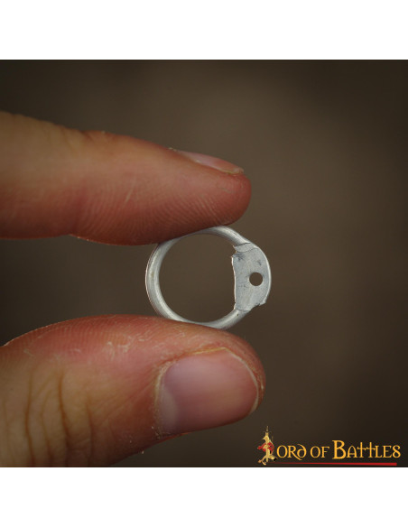 Aluminum chainmail rings for riveting