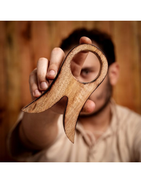 Wooden support for horn, 16 cm.