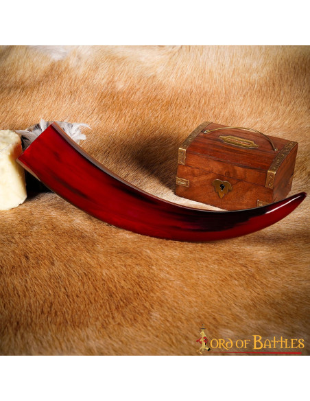 Red horn to drink in ox horn (400-500...
