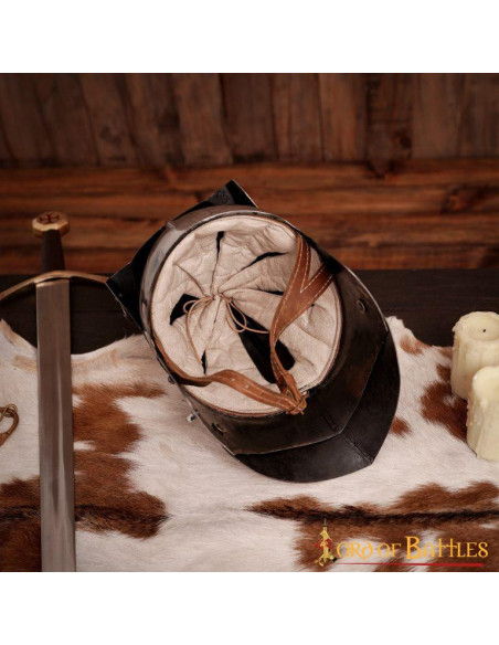 Italian Sallet helmet with padded lining