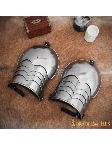Functional medieval knight shoulder pads