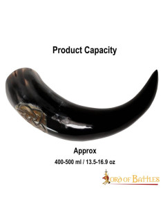 Drinking horn with engraved Celtic knots 2