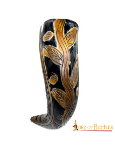 Viking horn with engraved designs (400-500 ml.) 2