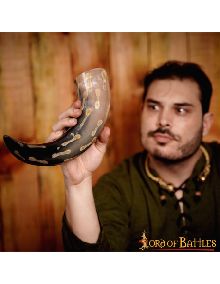 Ox horn with charred flecks, 400-500 ml