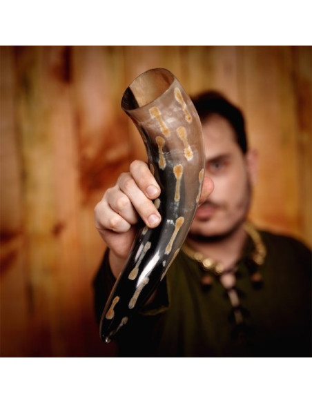 Ox horn with charred flecks, 400-500 ml