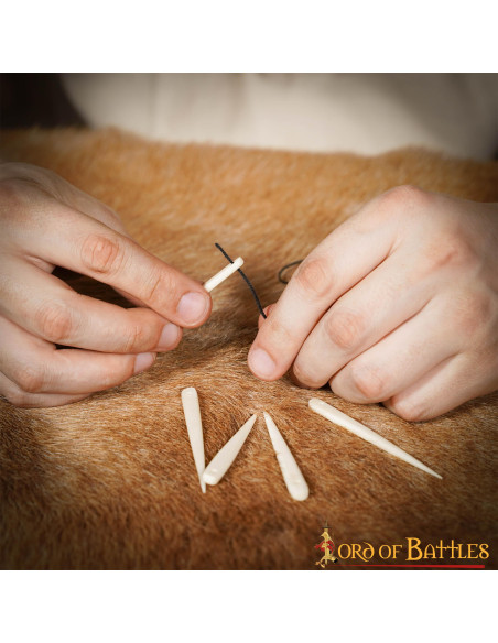 Set of 5 Viking bone needles (7 cm.)