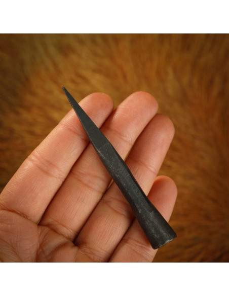 Set 3 arrowheads in wrought iron...