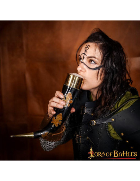 Drinking horn with charred flecks and...