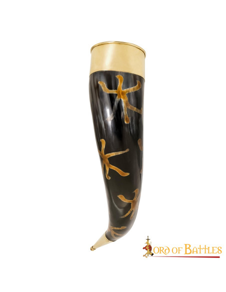 Drinking horn with pure brass fittings