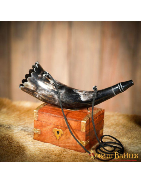 Viking horn with strap model Gjallarhorn