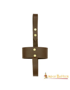 Brown leather holder for horn glasses and cups 2