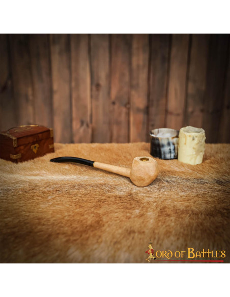 Wooden pipe for recreationists and LARP