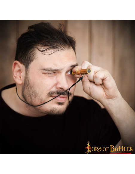 Extendable mini-telescope pendant