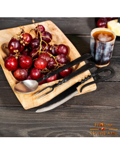 Medieval cutlery set: spoon, fork and knife 2