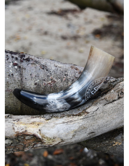 Celtic Valknut horn with support...