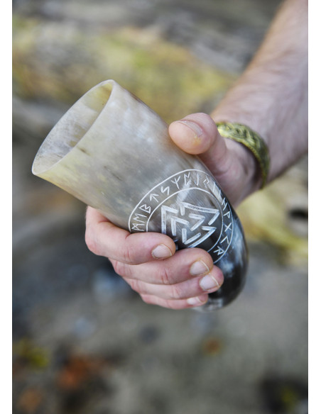 Celtic Valknut horn with support...