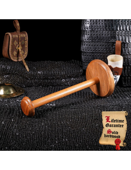 Wooden support to hang helmets (45.7...