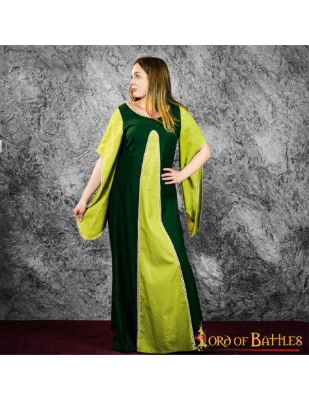 Aelis Courtesan Medieval Dress - Green