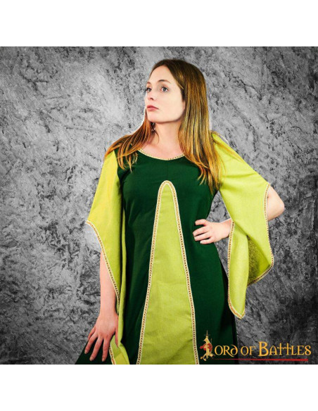 Aelis Courtesan Medieval Dress - Green