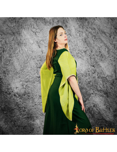 Aelis Courtesan Medieval Dress - Green