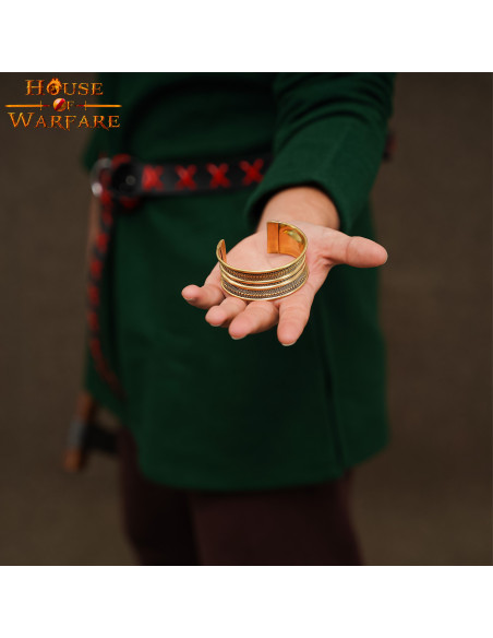 Medieval brass bracelet (16.5 cm.)