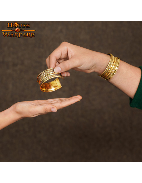 Medieval brass bracelet (16.5 cm.)