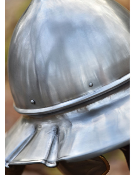 Celtic Gallic Helmet (1st century AD) Celtic Gallic Helmet (1st century AD)