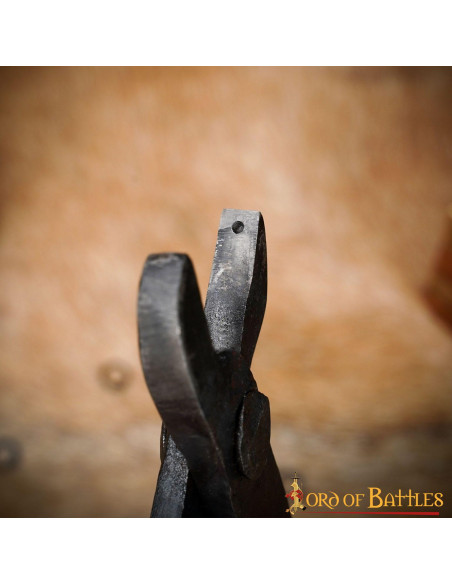 Riveter for chain mail with 6 mm rings.