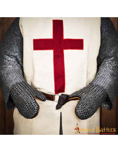 Padded chainmail gauntlets with round...