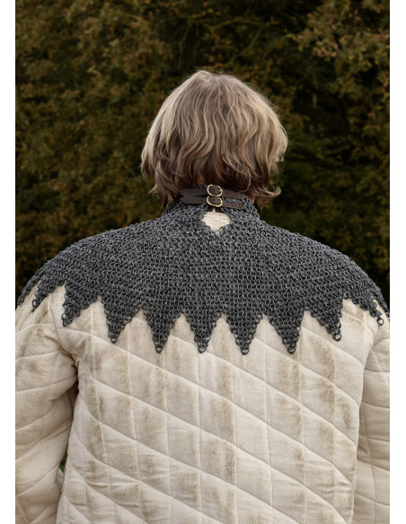 Bishop's mantle in aluminum with...