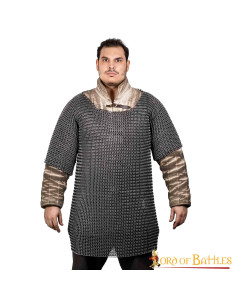 Half sleeve t-shirt in rubber and aluminum chain mail