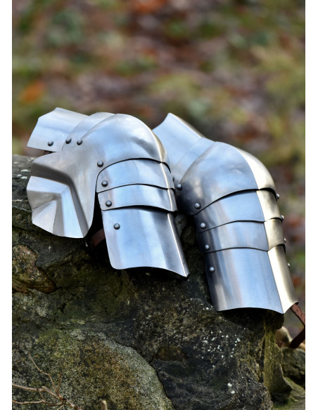 Pair of medieval knee pads in steel...