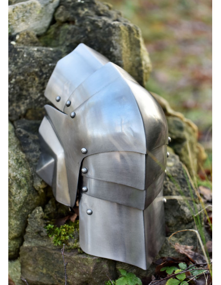 Pair of medieval knee pads in steel...